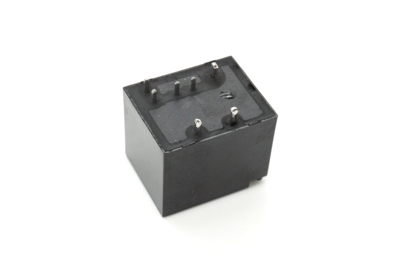 картинка Реле SLB-12VDC-SL-C | ВсеКомпоненты.ру