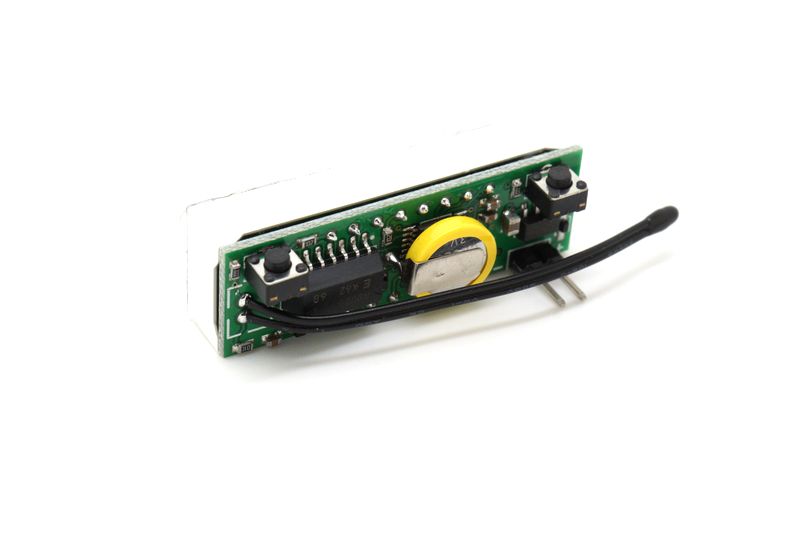 картинка Часы с функцией термометра и вольтметра (красный) | ВсеКомпоненты.ру