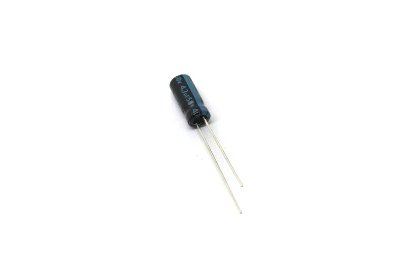картинка 4,7мкф 50в JAMICON TK 105°C 5X11 | ВсеКомпоненты.ру